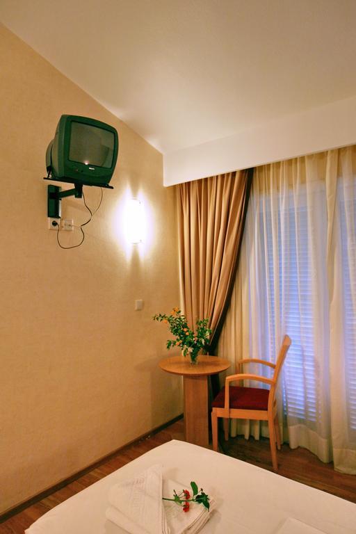 Sandy Bay Hotel Plomari Camera foto