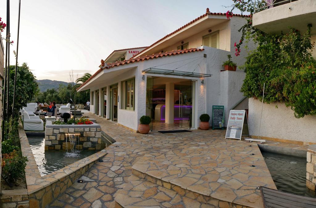 Sandy Bay Hotel Plomari Esterno foto