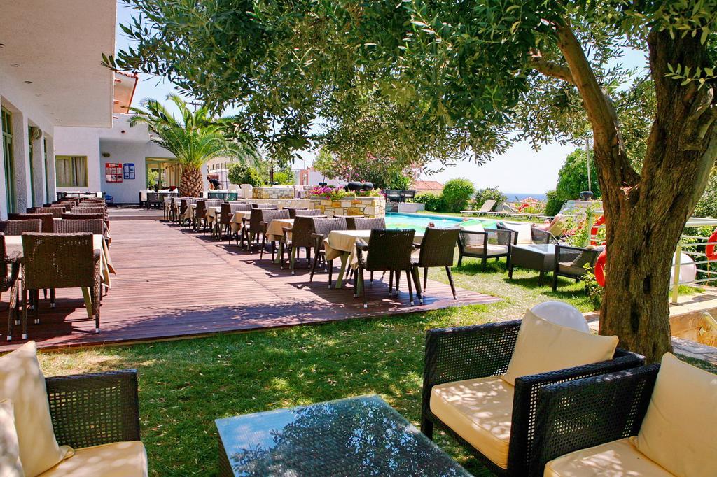 Sandy Bay Hotel Plomari Esterno foto