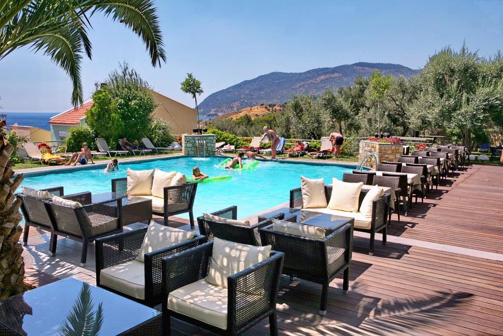 Sandy Bay Hotel Plomari Esterno foto