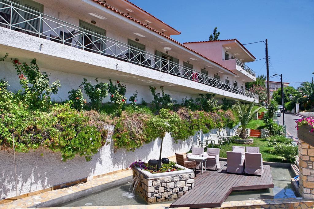 Sandy Bay Hotel Plomari Esterno foto