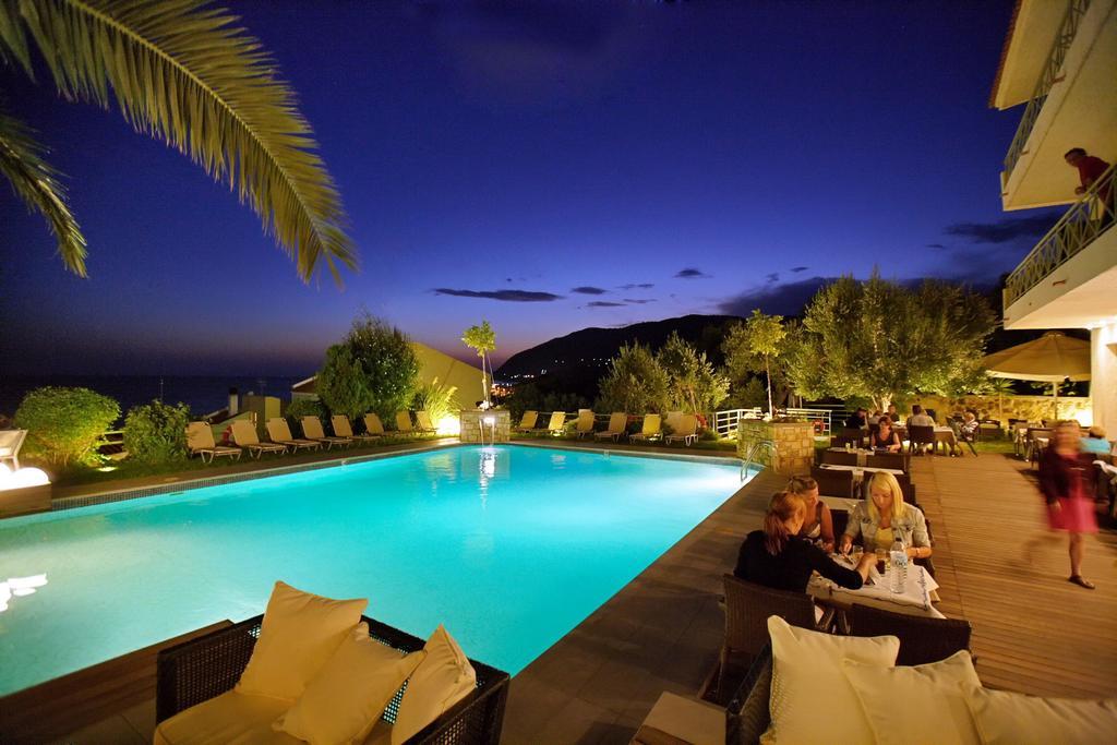Sandy Bay Hotel Plomari Esterno foto